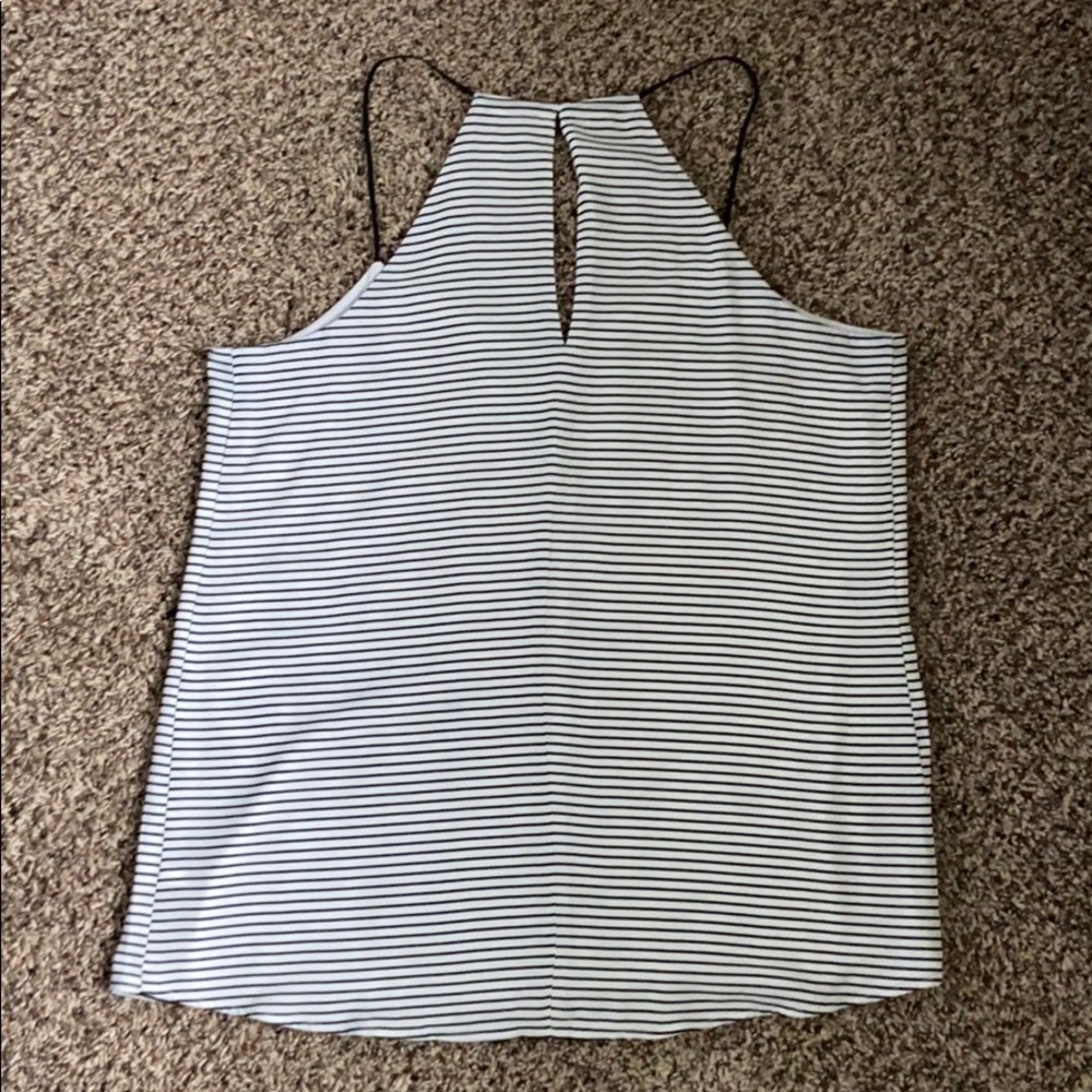 Express Tank (Reversible) - Picture 2 of 3